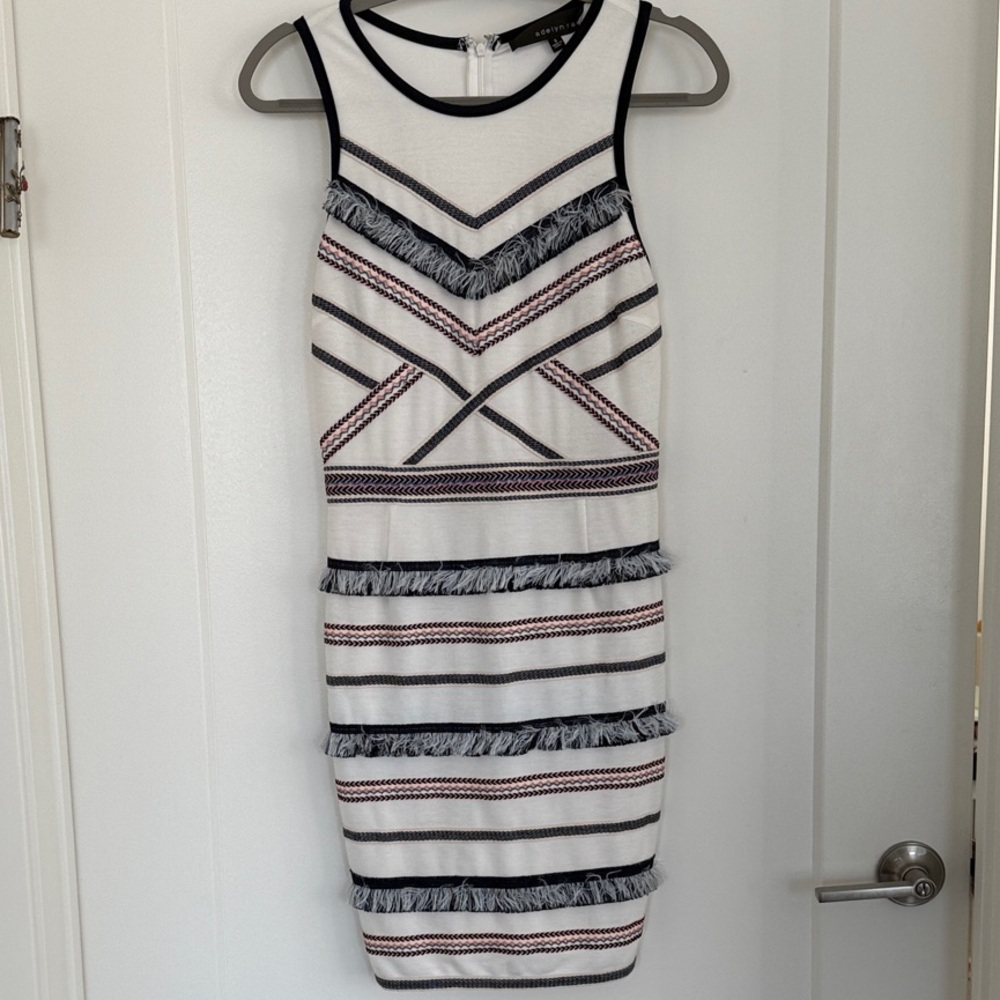 Adelyn Rae Patterned Mini Dress - Picture 4 of 4